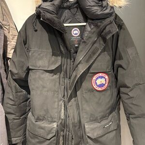 Canada Goose Men's Dark Gray Puffer Jacket
